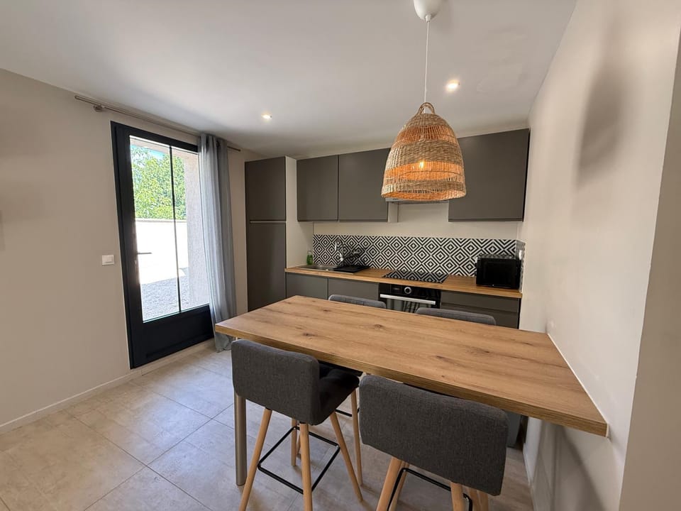 Cocon de douceur jardin et piscine Apartment in Marseille