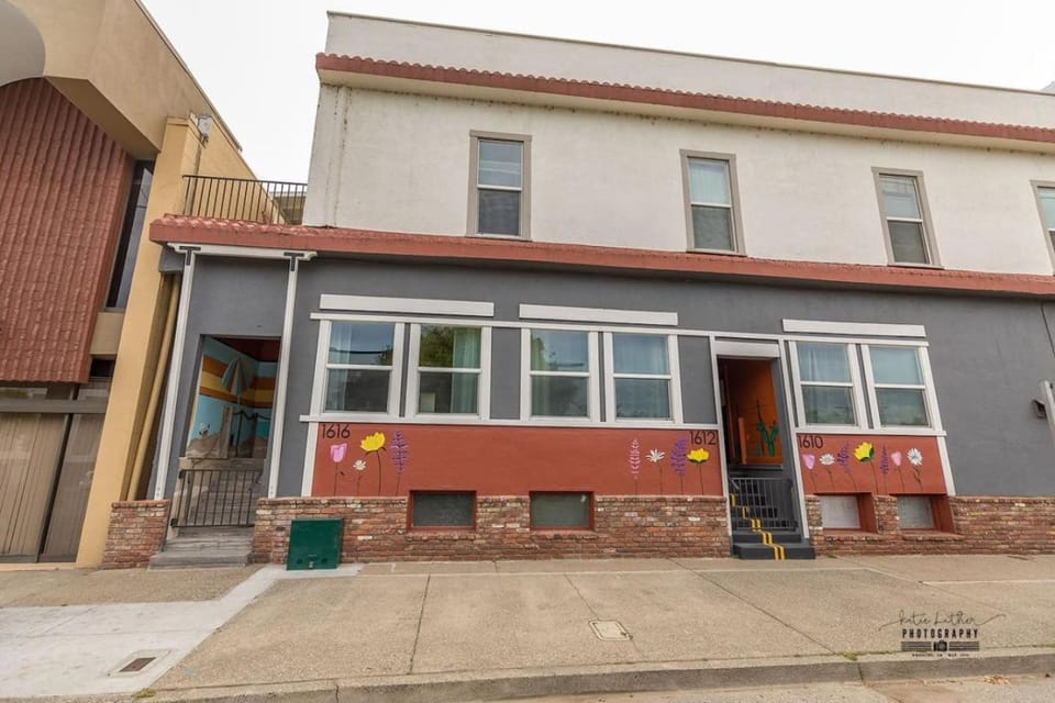 Downtown Dwelling 1612 Apartment in Redding