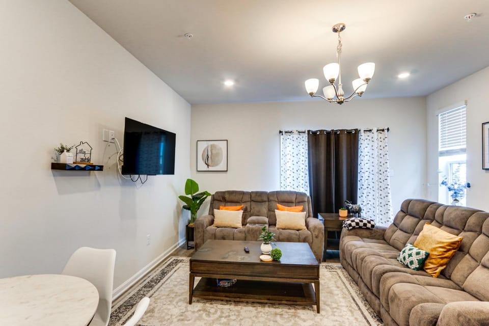 Frederick Townhome w/ Balcony, Close to Parks! House in Frederick