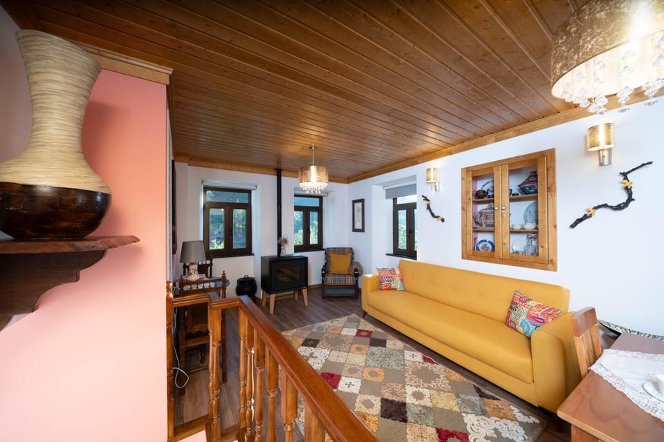 Living room, Photo of the whole room, Seating area