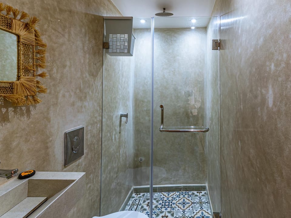 Shower, Bathroom
