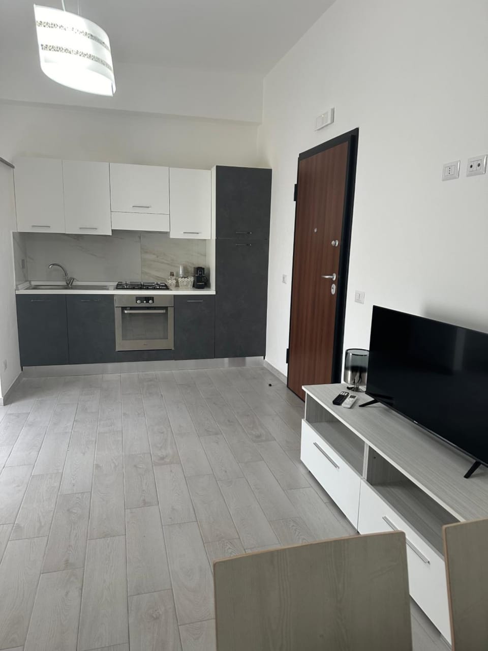 TV and multimedia, Kitchen or kitchenette, Dining area, oven, pet friendly, stove