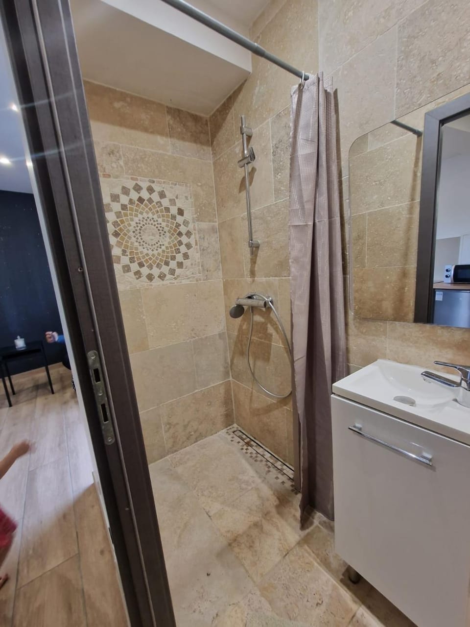Studio en bord de mer avec jardin proche de Montpellier Apartment in Villeneuve-lès-Maguelone