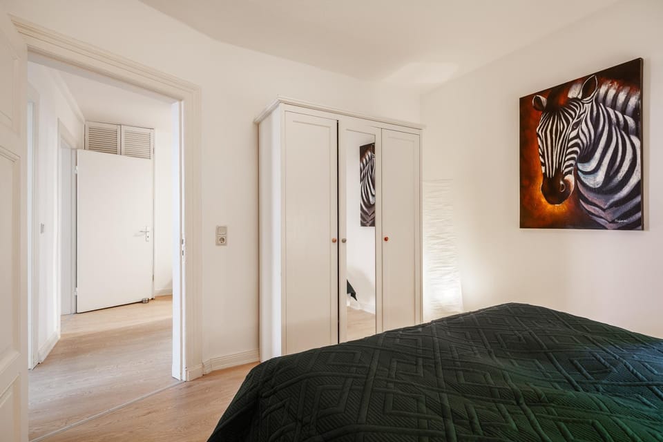 Bed, Photo of the whole room, Bedroom, wardrobe