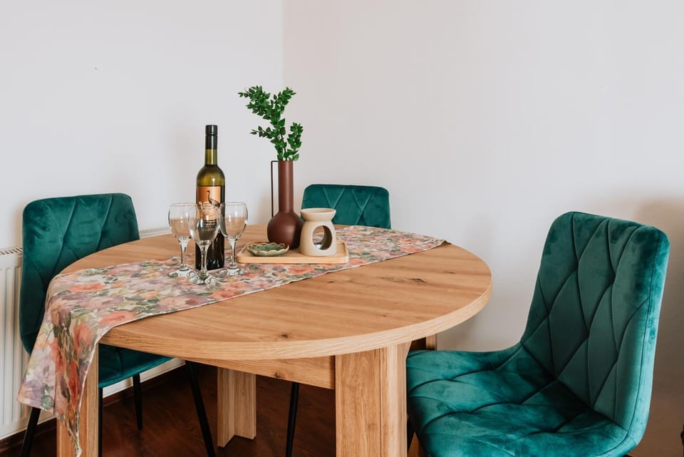 Food and drinks, Dining area