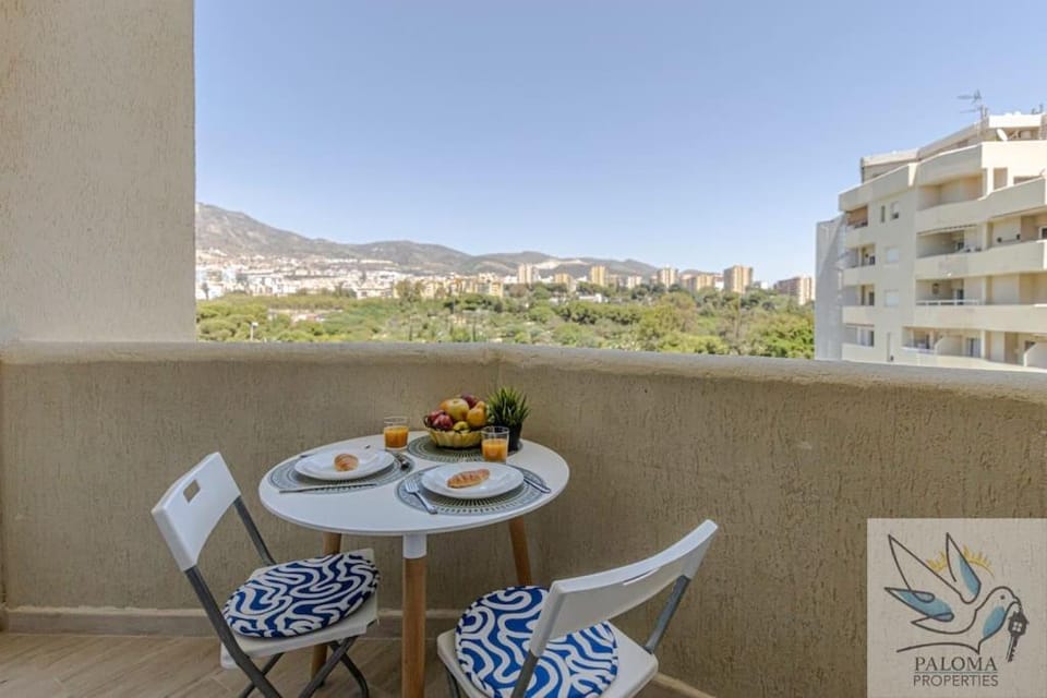 Fantastic Benal Beach Studio with Water Park Apartment in Benalmadena