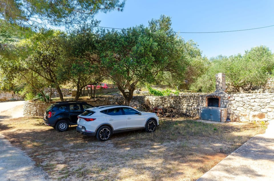 Property building, BBQ facilities