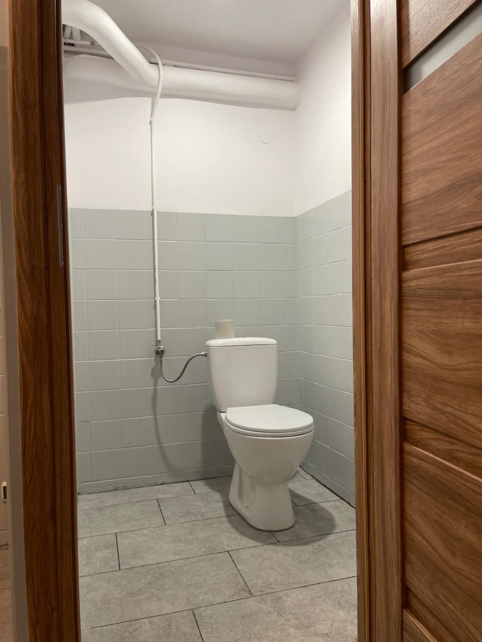 Kwatera przed remontem BEZ zlewu w części kuchennej łazienka sprawna ale PRZED REMONTEM Vacation rental in Pomeranian Voivodeship