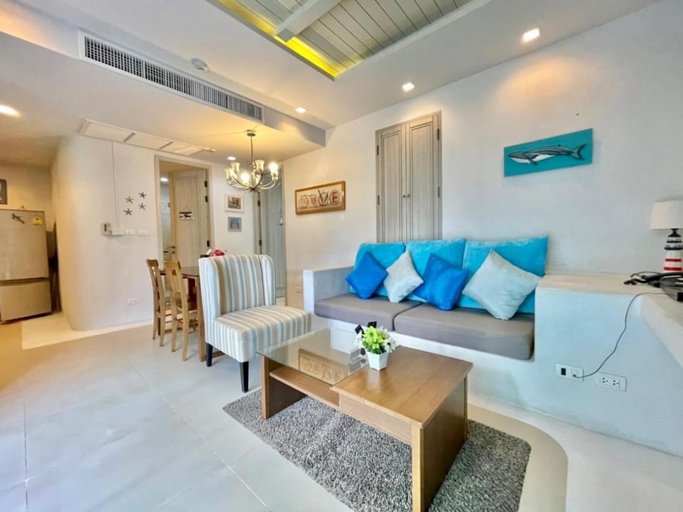 Chelona huahin beachfront resort condo Apartment in Nong Kae