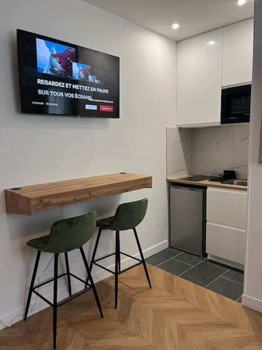 Charmant Studio aux portes de Paris Apartment in Île-de-France