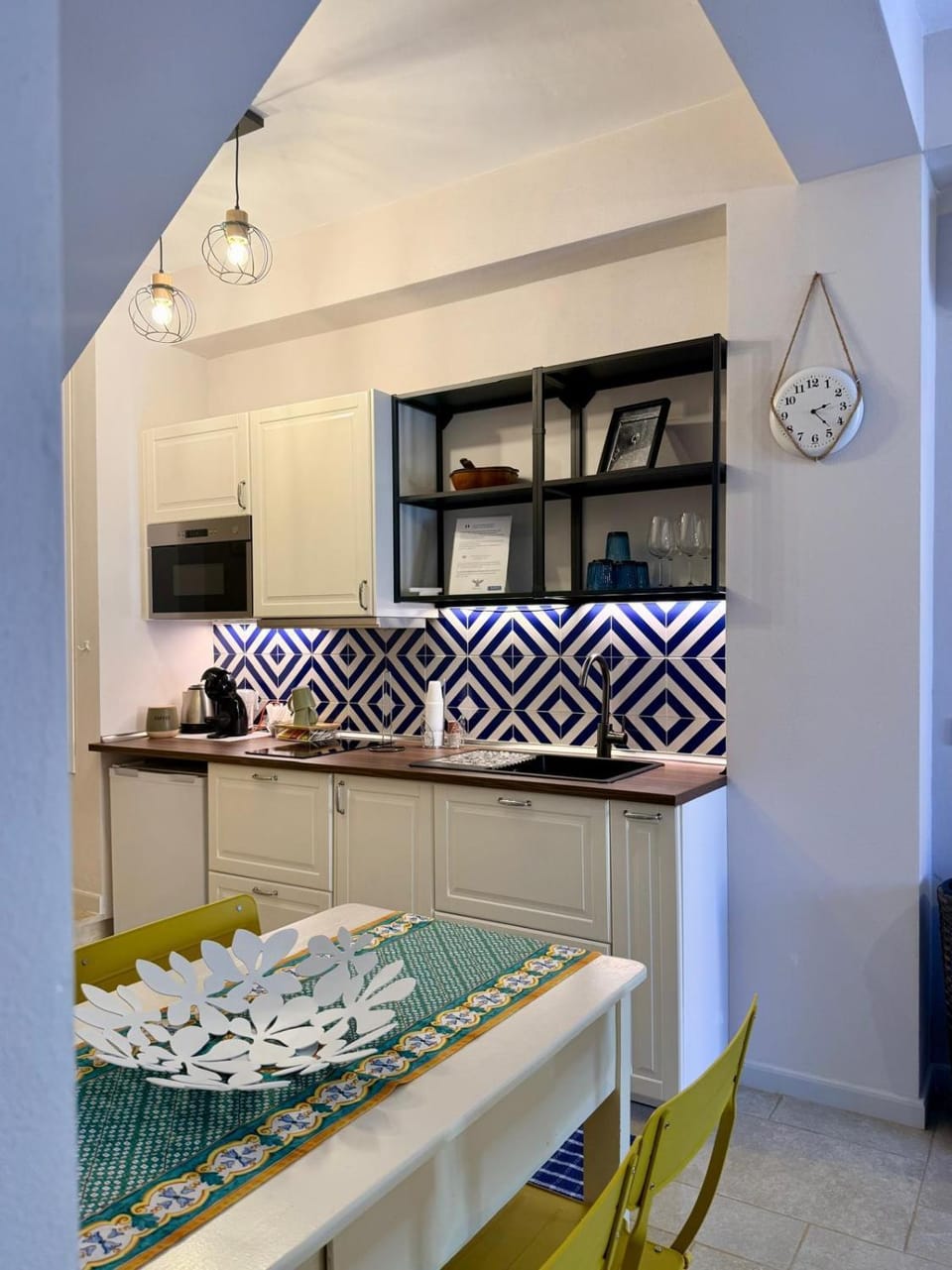 Breakfast, kitchen