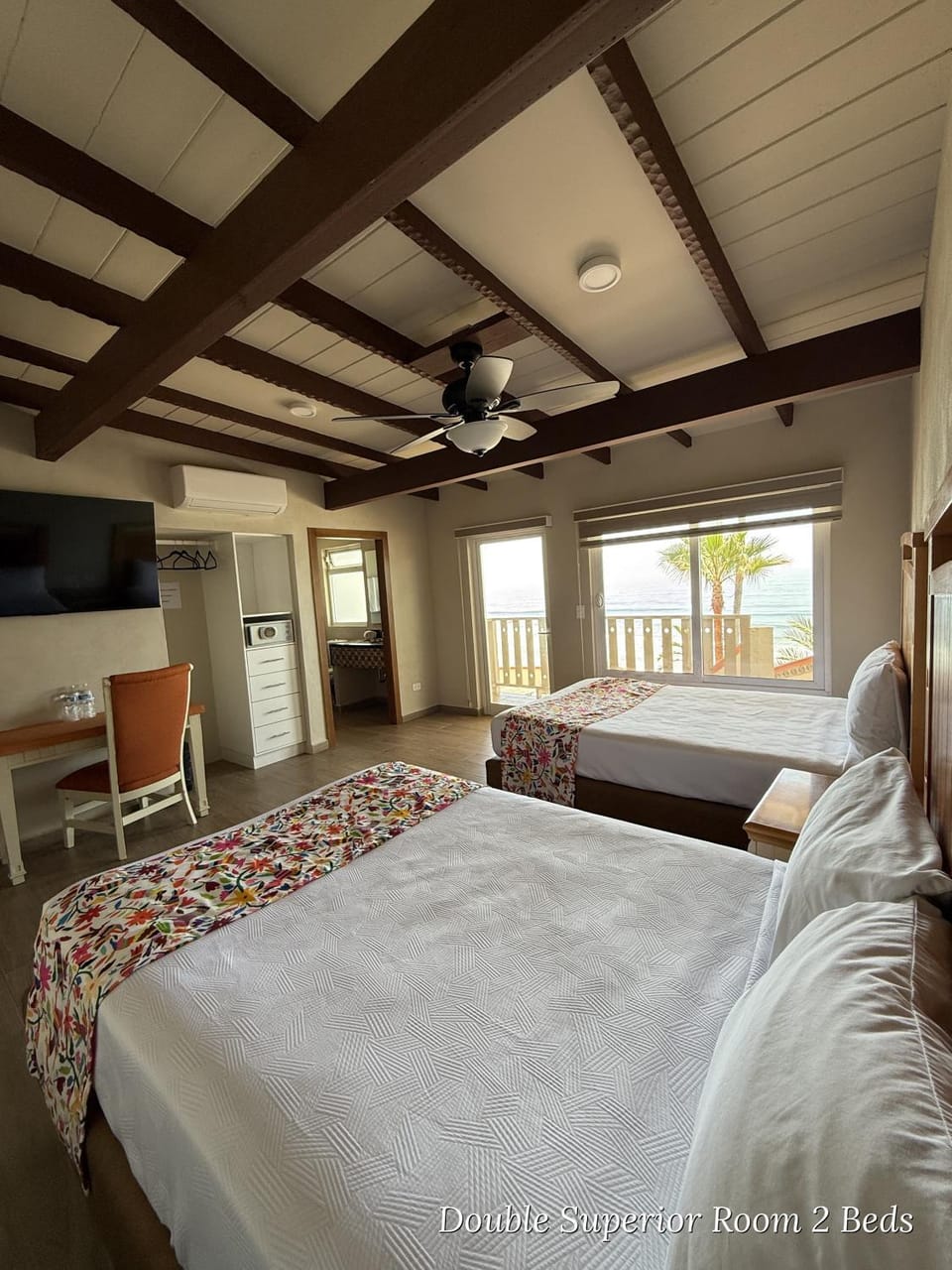Bed, Balcony/Terrace, Sea view, safe, wardrobe, air conditioner
