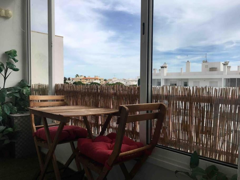 View (from property/room), Balcony/Terrace, Dining area