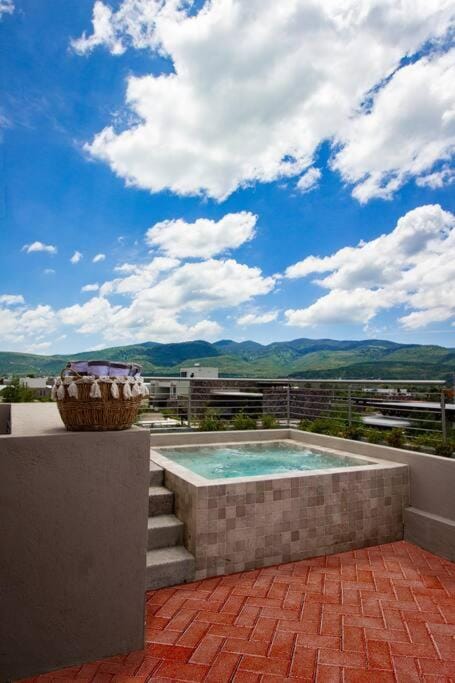 Day, Natural landscape, Hot Tub, View (from property/room), Balcony/Terrace, Mountain view