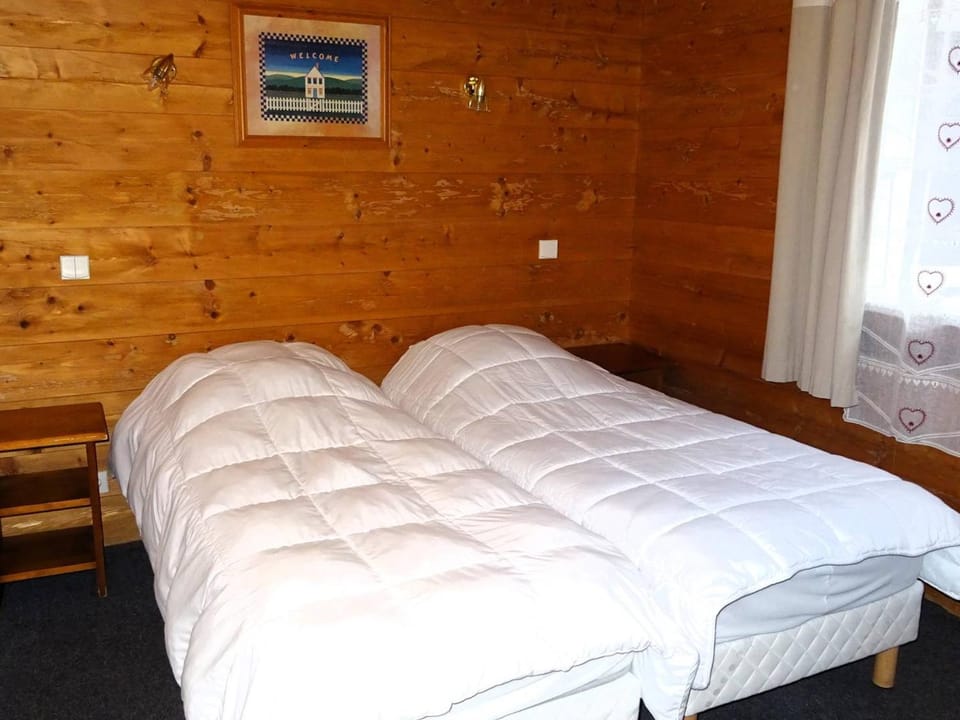Les Gets : Appartement 6 pièces, 13 pers, Wi-Fi, 200m commerces, 450m pistes, draps et serviettes inclus - FR-1-802-55 Apartment in Les Gets