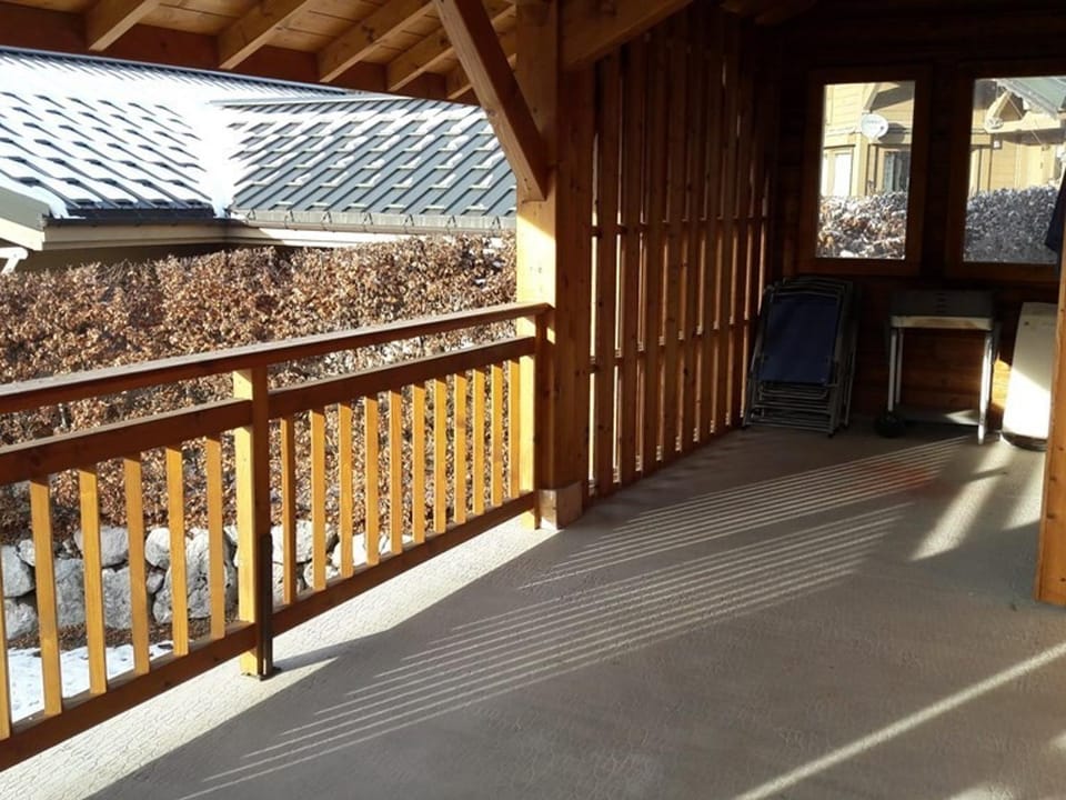 Chalet familial aux Gets, 8 pers, 150m des pistes, 4 chambres, 4 SDB, terrasse sud, proche lac - FR-1-802-71 Chalet in Les Gets
