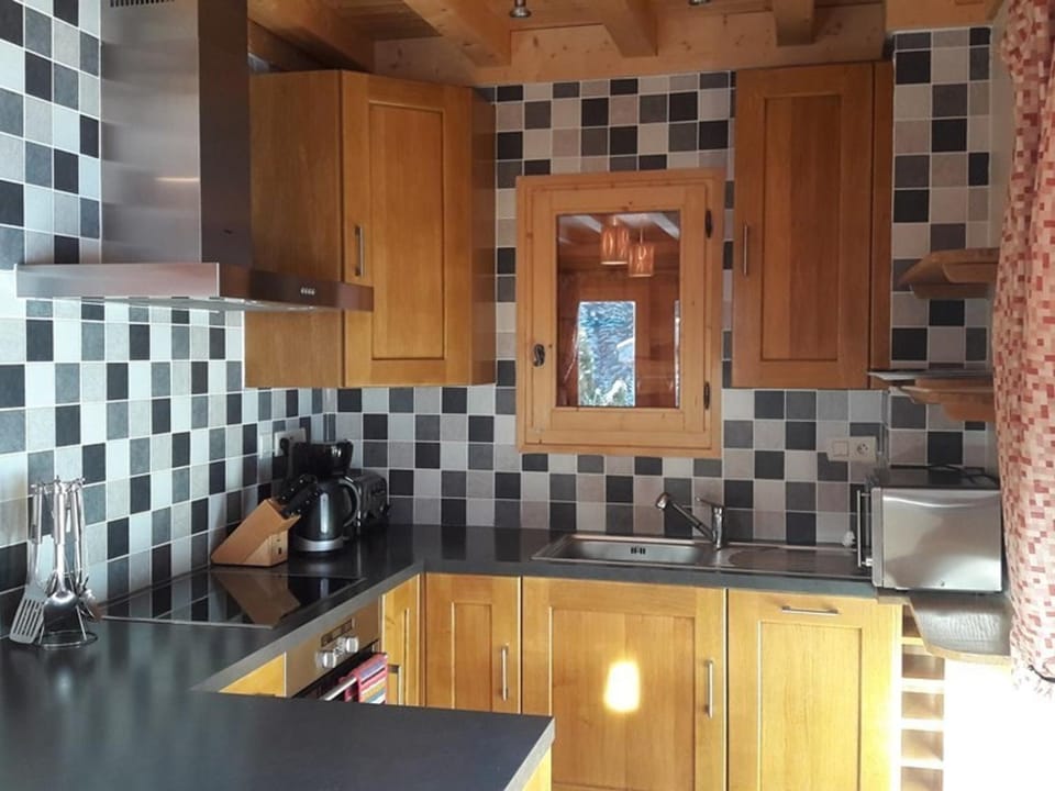 Chalet familial aux Gets, 8 pers, 150m des pistes, 4 chambres, 4 SDB, terrasse sud, proche lac - FR-1-802-71 Chalet in Les Gets