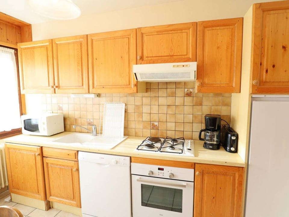 Appartement familial lumineux 8 pers, proche pistes Les Gets, draps et serviettes inclus l'hiver - FR-1-802-87 Apartment in Les Gets