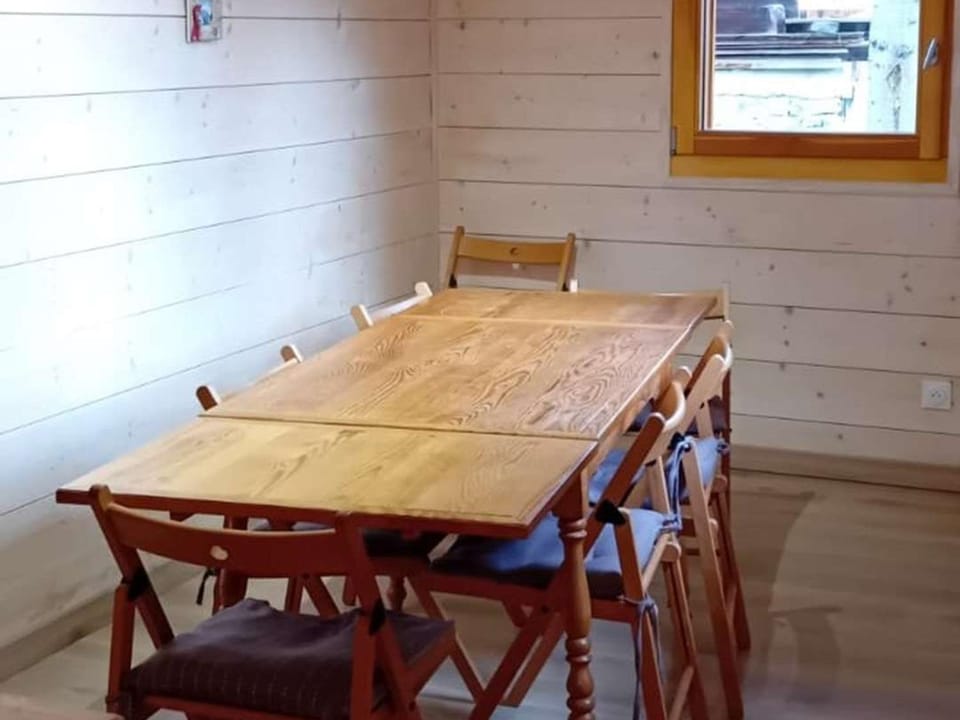 Chalet rénové Les Gets 8 pers, central, 150m commerces, 350m pistes, terrasse sud, parking privé - FR-1-802-84 Chalet in Les Gets