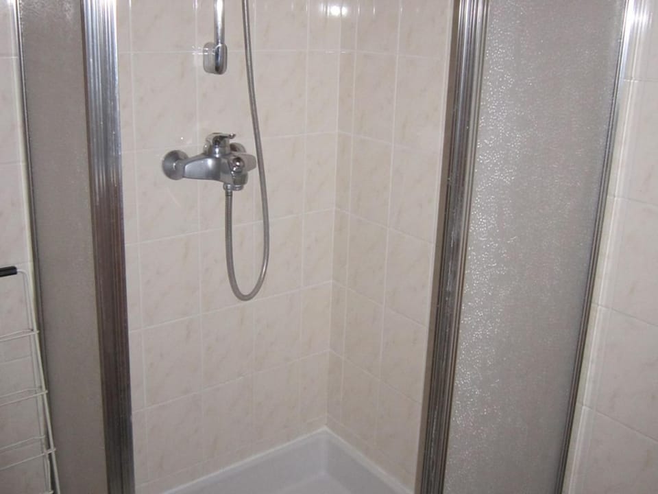 T2 confort 4 pers, Wi-Fi, garage, 150m commerces, 100m télécabines - FR-1-802-74 Cabin in Les Gets