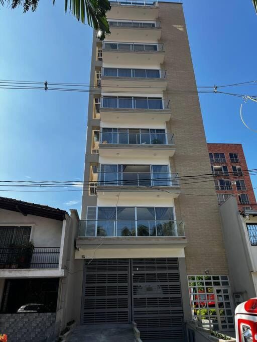 Balcón en Laureles, AC, Piscina, Estacionamiento 601 Apartment in Medellin