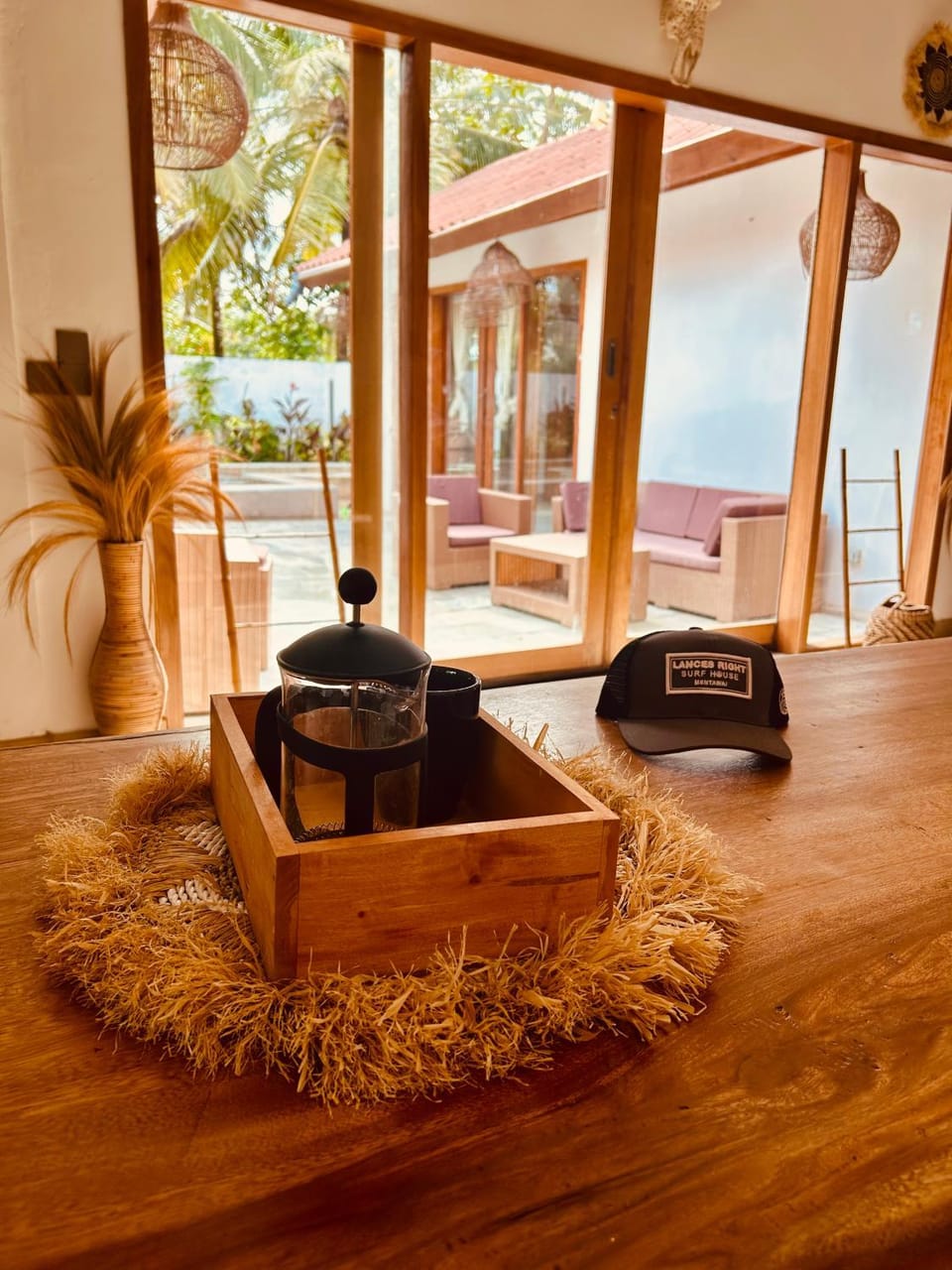 Lances right Surfhouse Bed and Breakfast in West Sumatra, Indonesia