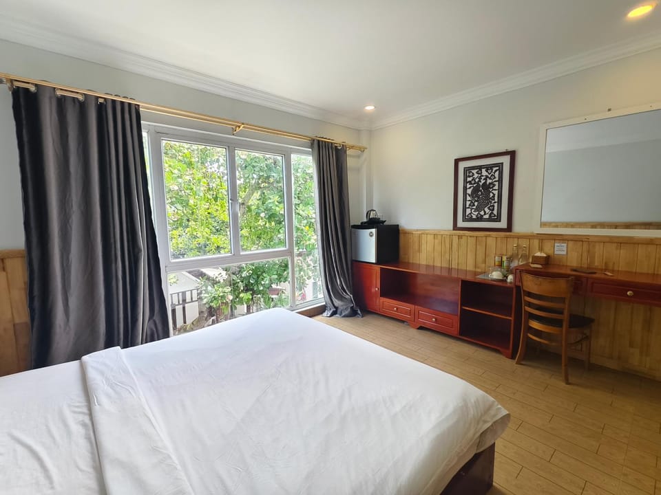 Scarlet Sails Villa Koh Rong Hostel in Sihanoukville