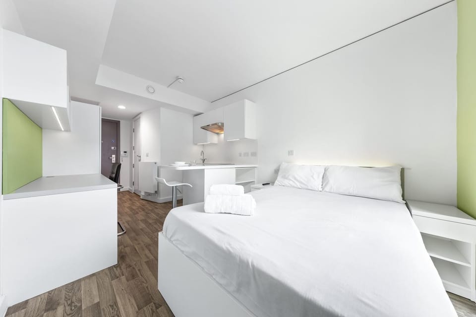 Amazing studio close to Westfield Apartment in City of Westminster