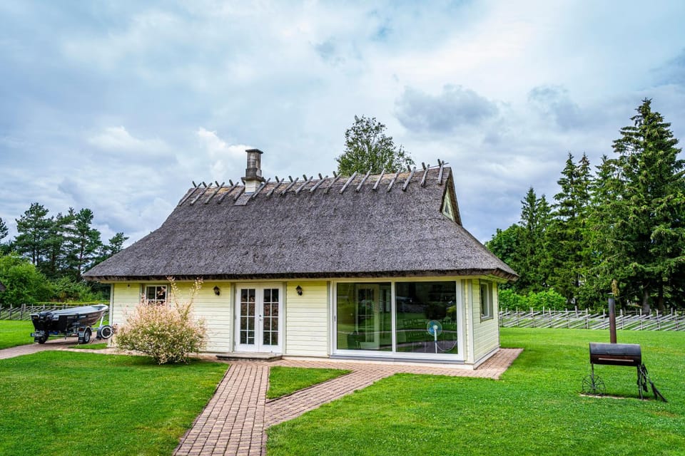 Uuelu turismitalu House in Estonia