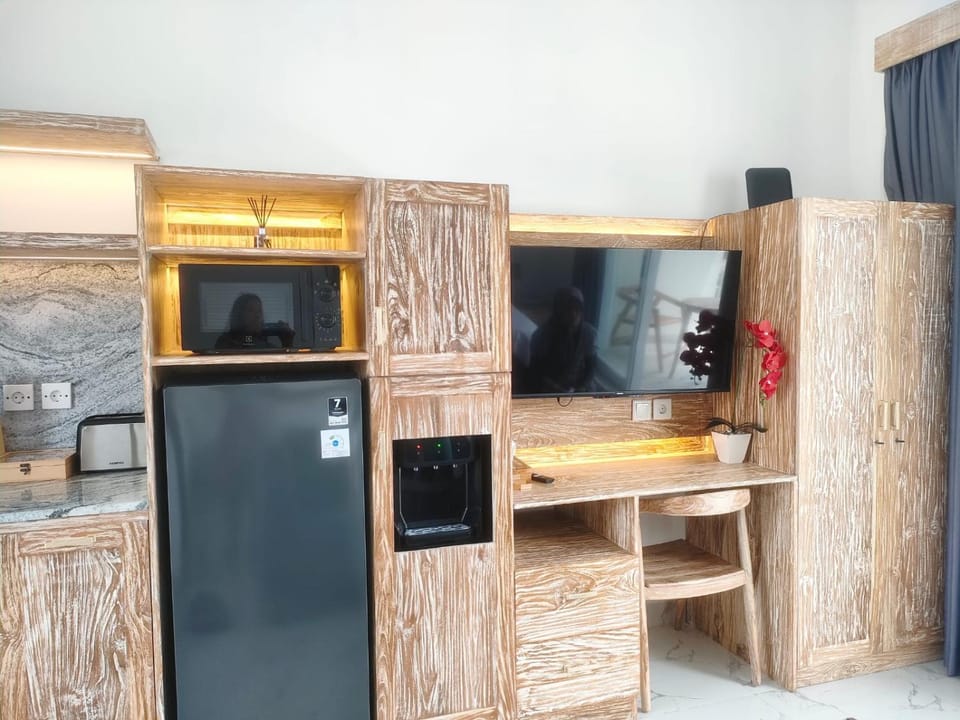TV and multimedia, Kitchen or kitchenette