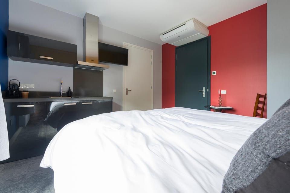 TV and multimedia, Bedroom