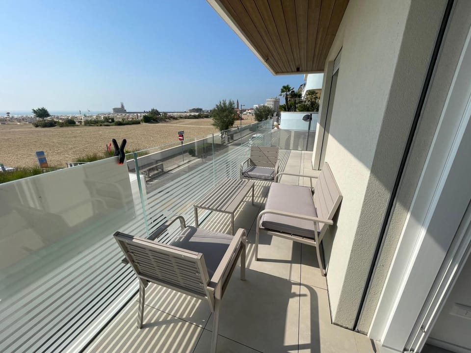 View (from property/room), Balcony/Terrace, Sea view