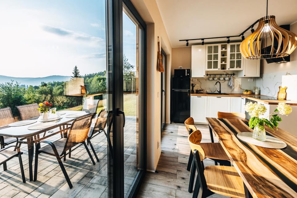 View (from property/room), Kitchen or kitchenette, Dining area