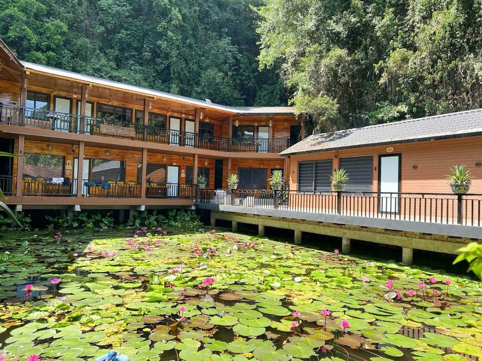 Tam Coc Central Bungalow-Hostel Hotel in Laos