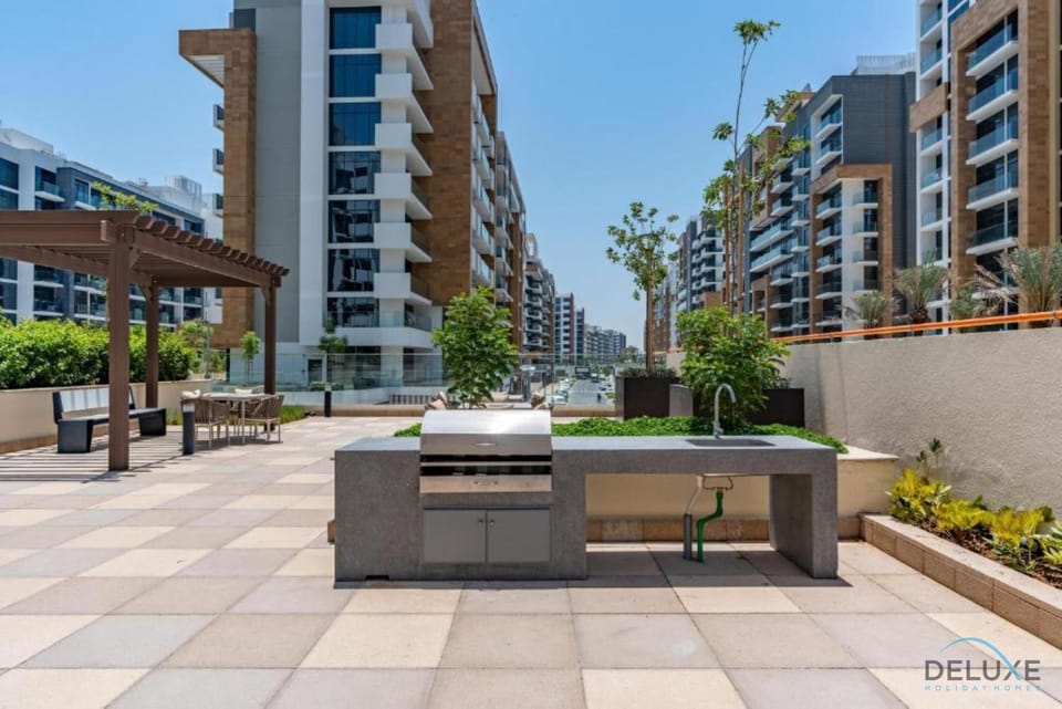 Property building, BBQ facilities