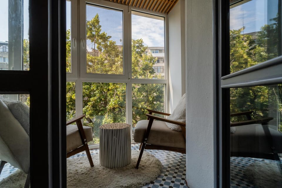 View (from property/room), Balcony/Terrace, Seating area