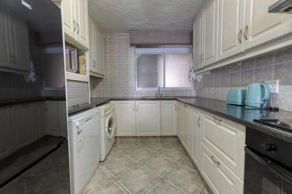 Luxury ground floor beach unit Apartment in Dolphin Coast