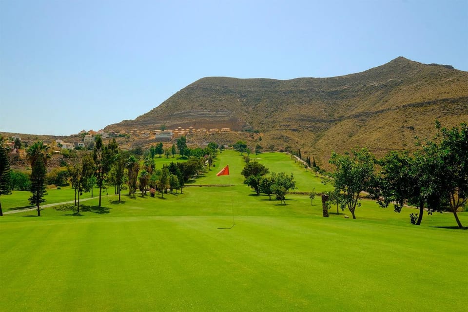 La Envía Golf and Relax Apartment in La Alpujarra