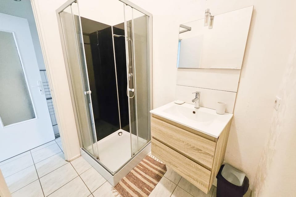 "Les Arches 2" City Center Studio Apartment in Nouvelle-Aquitaine