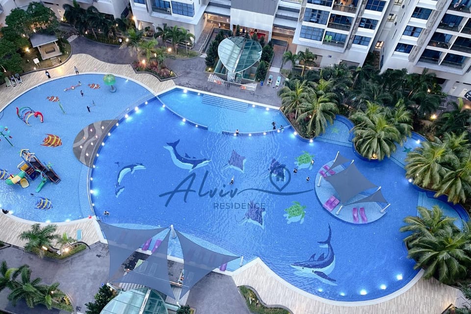 Pool view, Swimming pool