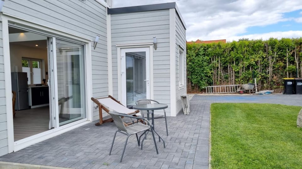 Balcony/Terrace, Garden view