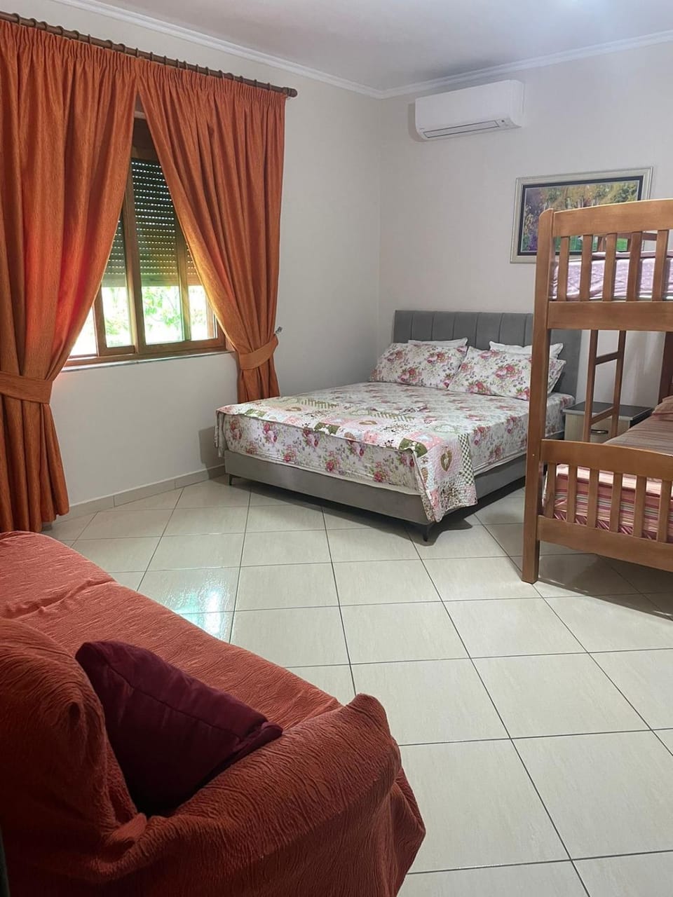 Villa Nico - Rent Room Bed and Breakfast in Tirana County, Albania