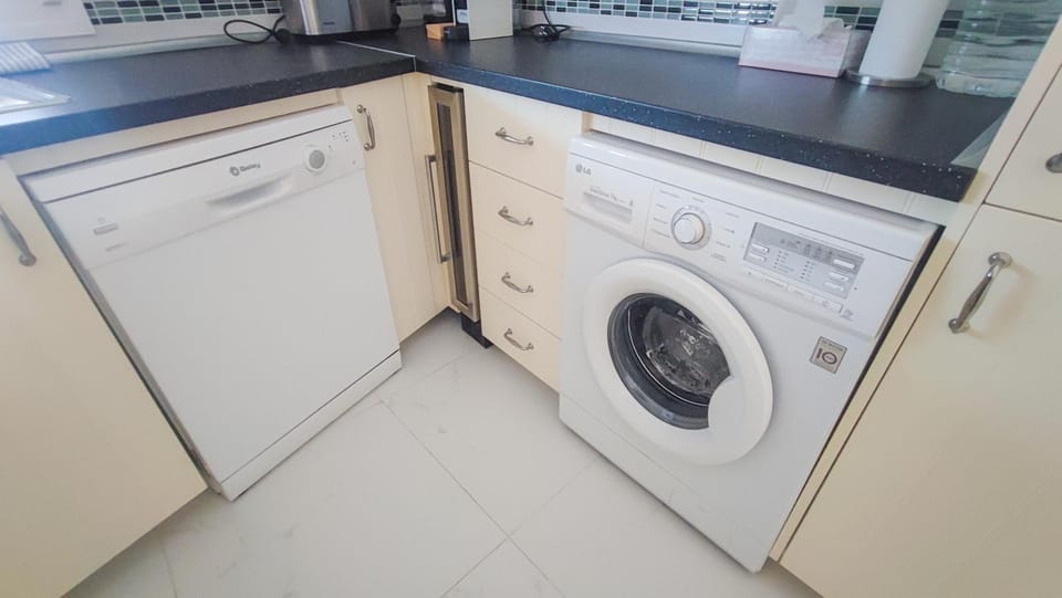dishwasher, washing machine