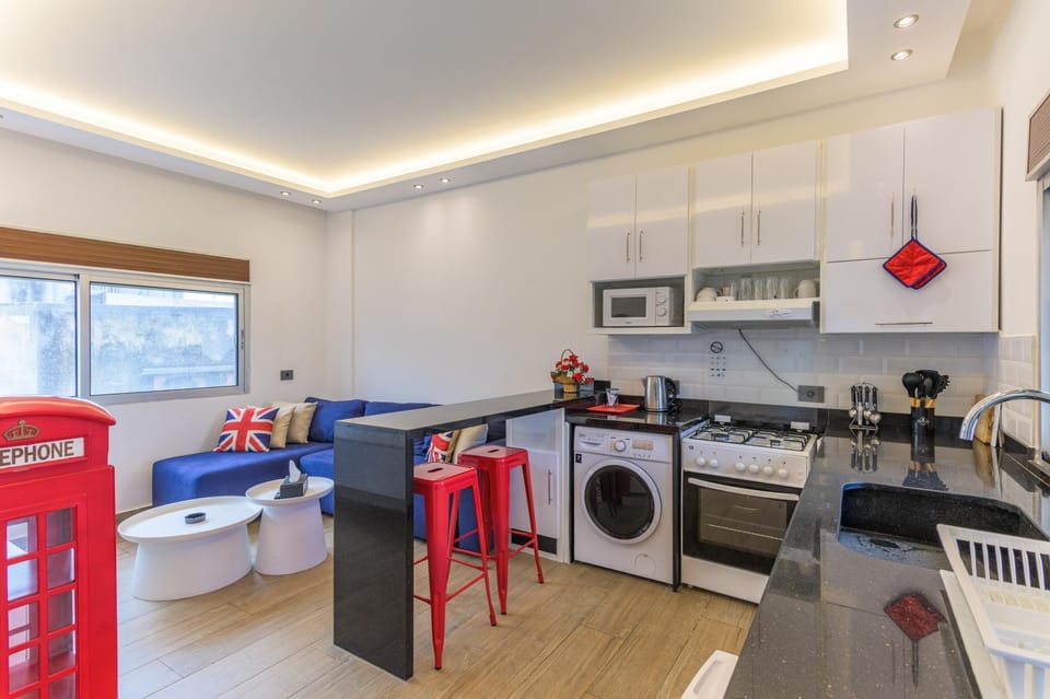 City Rental London theme Bed and Breakfast in Africa