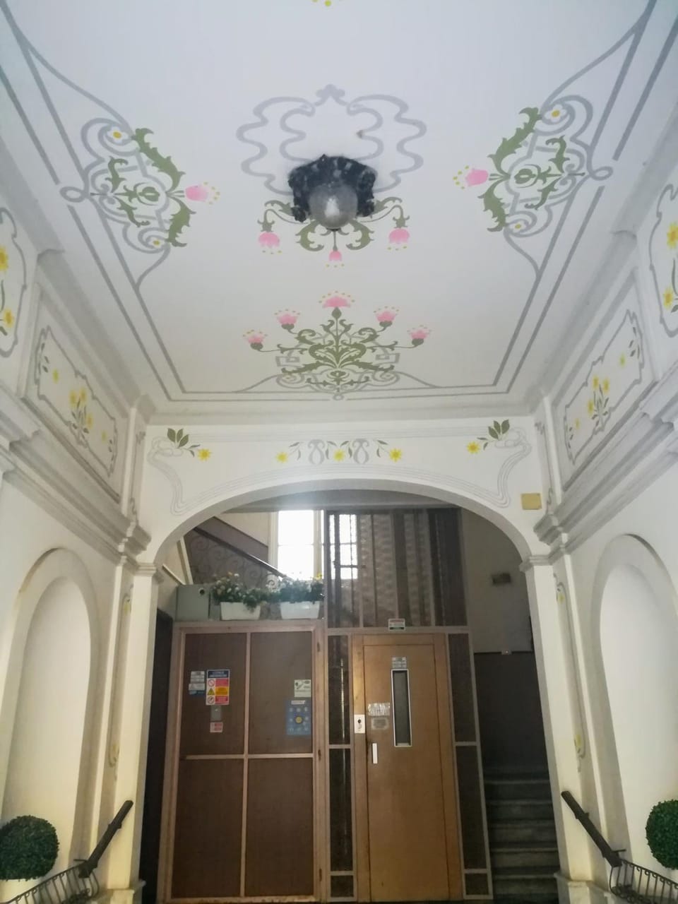 Facade/entrance