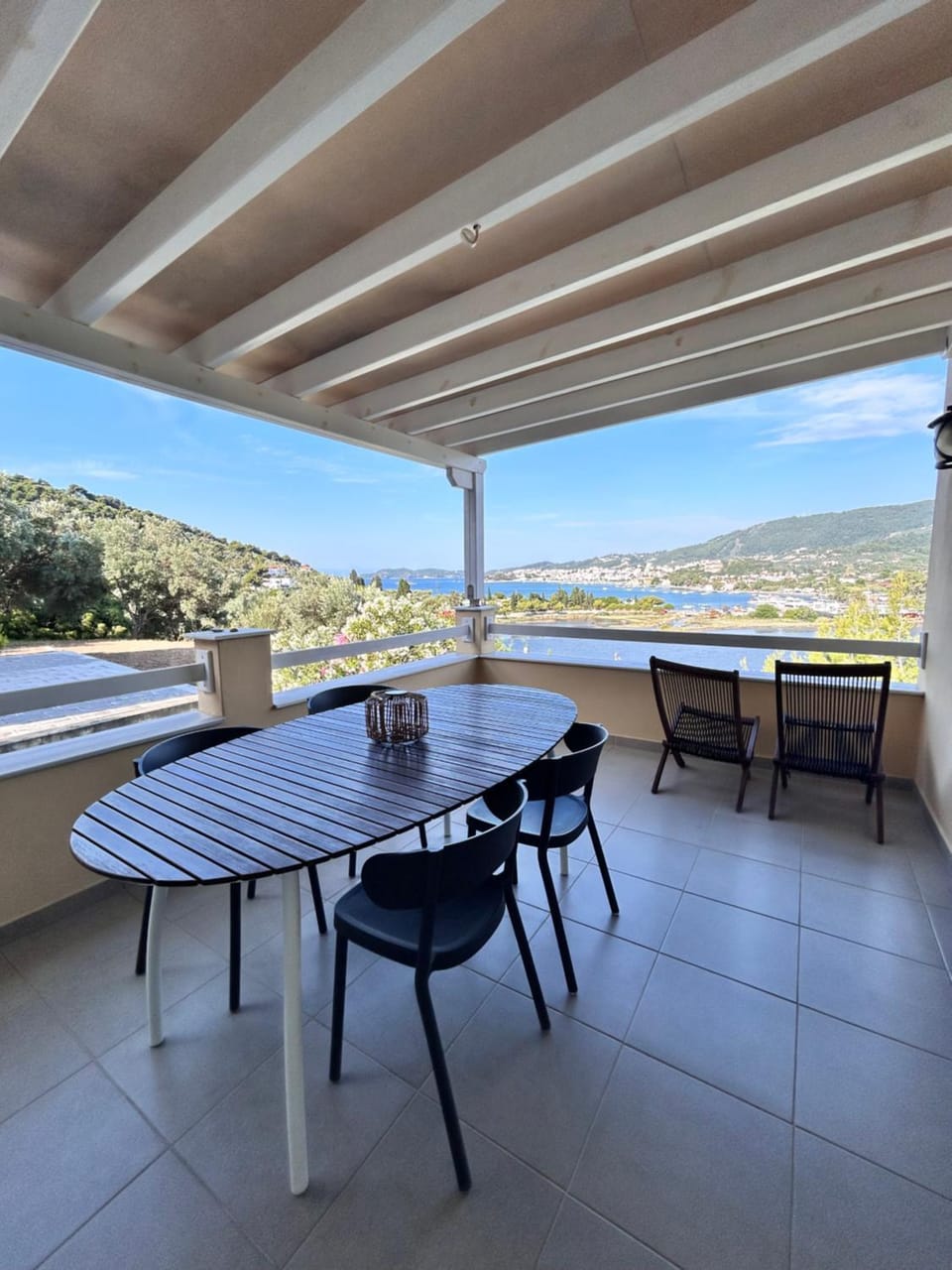 View (from property/room), Balcony/Terrace, Dining area