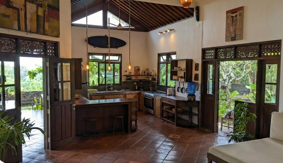 Uluwatu Surf Ranch - Ocean View Hacienda Villa in Bali