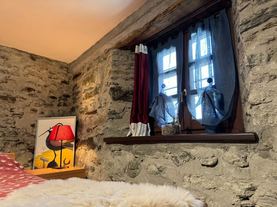 Abri des Cimes, dormire tra pietra e legno CIR 0124 Apartment in Aosta Valley, Italy
