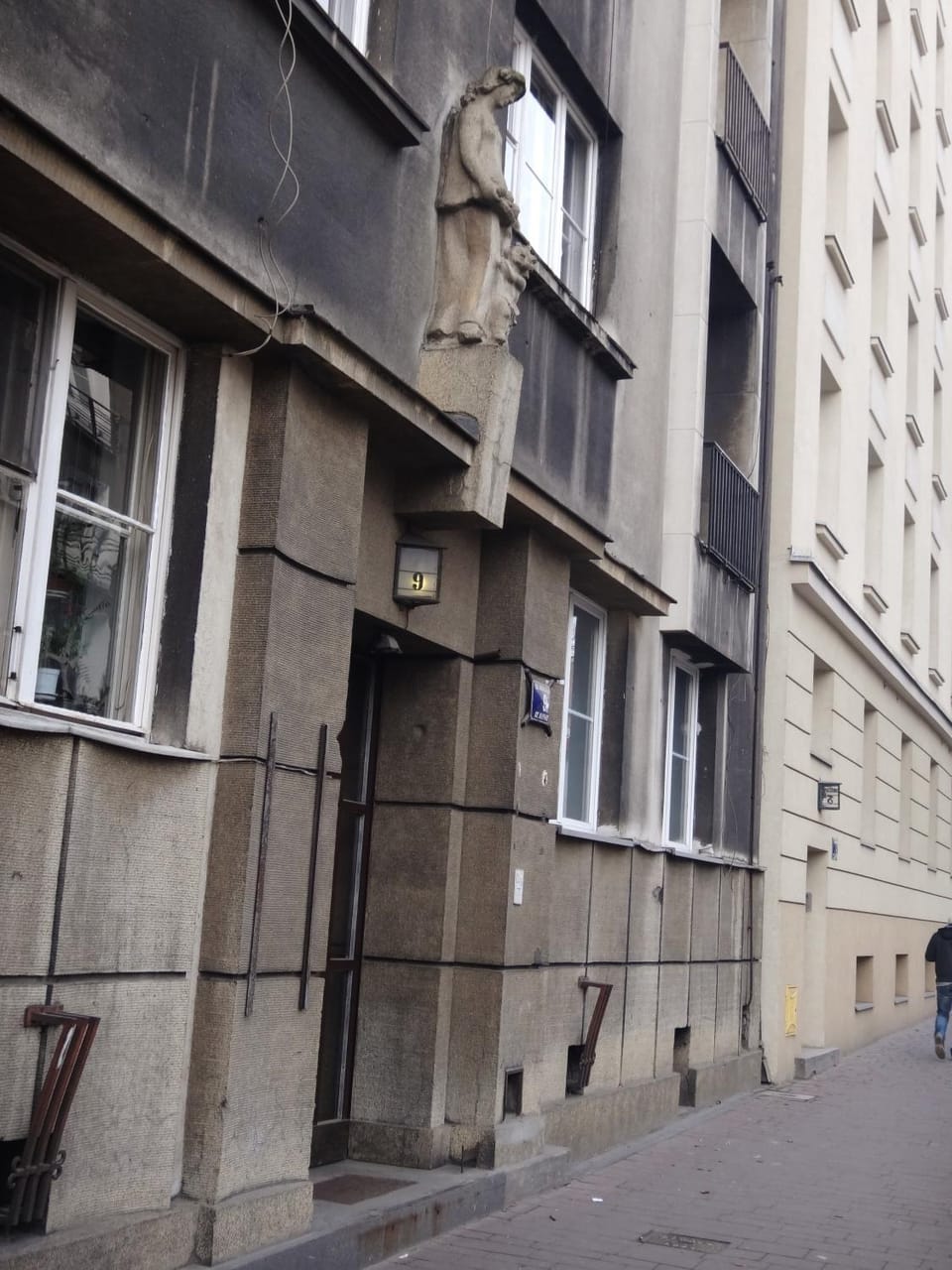 Facade/entrance