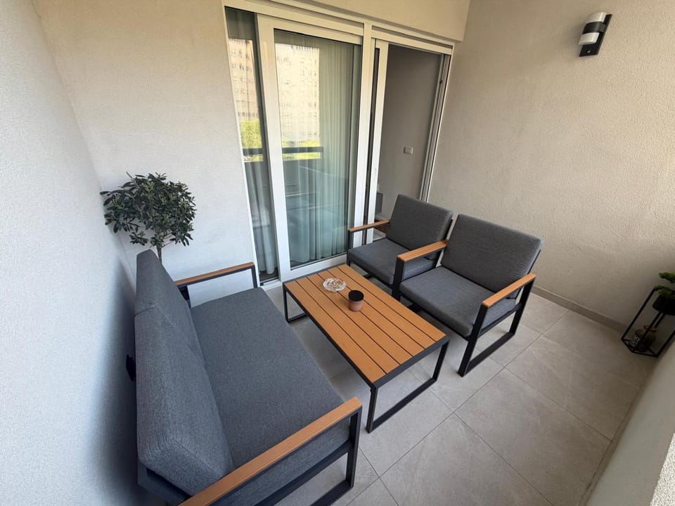 View (from property/room), Balcony/Terrace, Seating area, Dining area